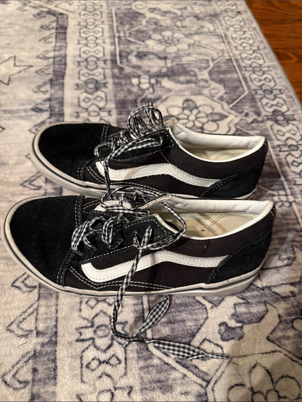 Vans Old Skool Kids Shoe Black/ White size 3 youth